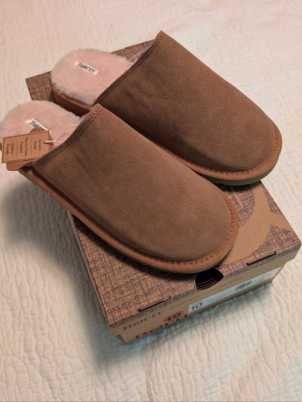 Nwt BORN ladies Plush Lined Suede Slippers Size 10